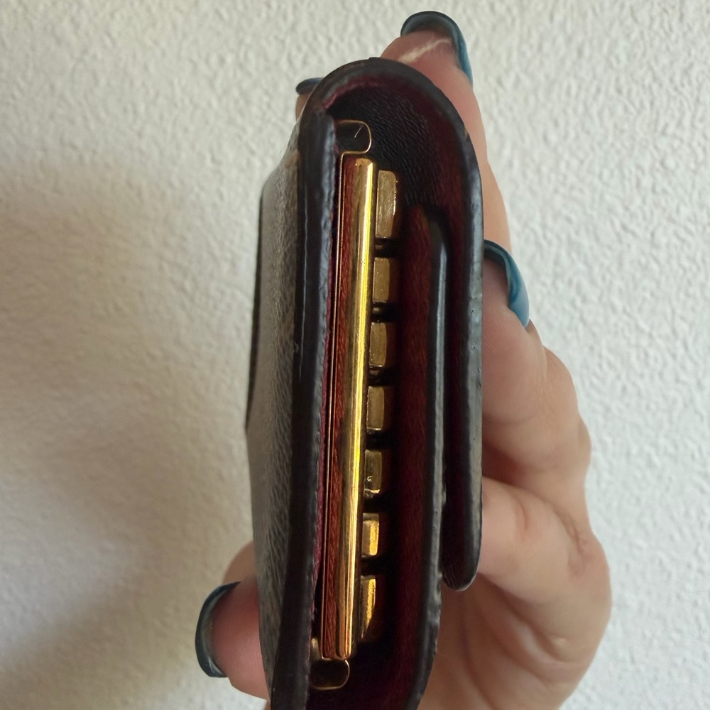 Louis Vuitton Brown and Tan Monogram 6-Key Holder - Picture 6 of 7